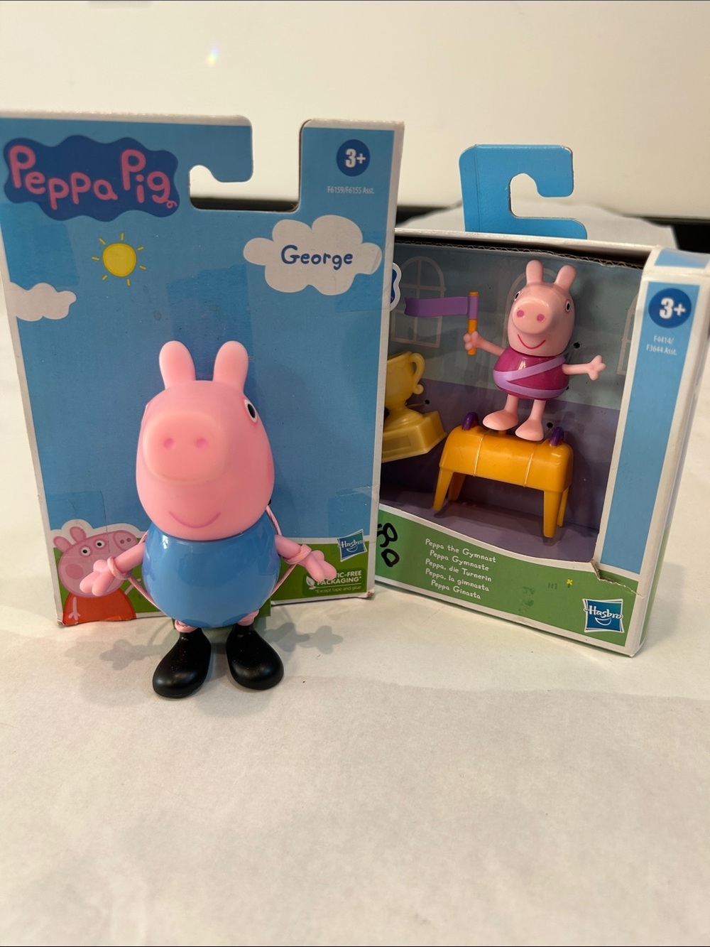 Hasbro Peppa Pig & George in Pink and Blue action figure play set 2 new in box